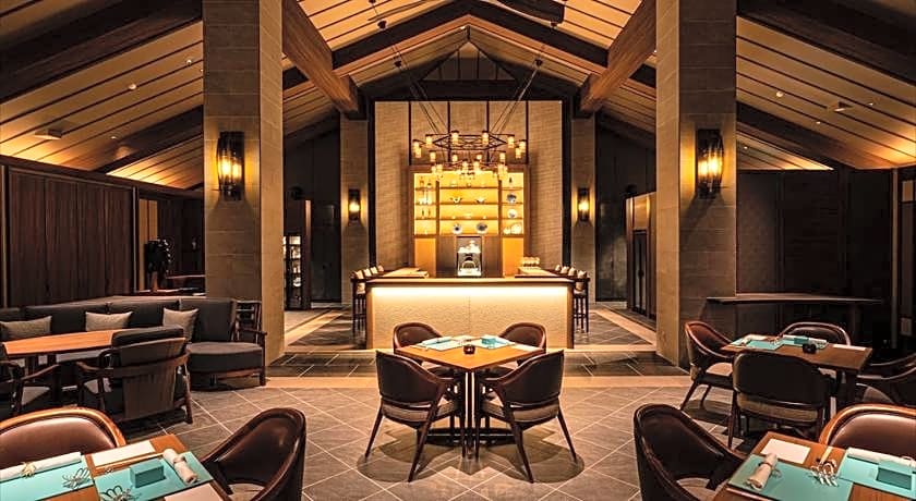 One Suite THE GRAND