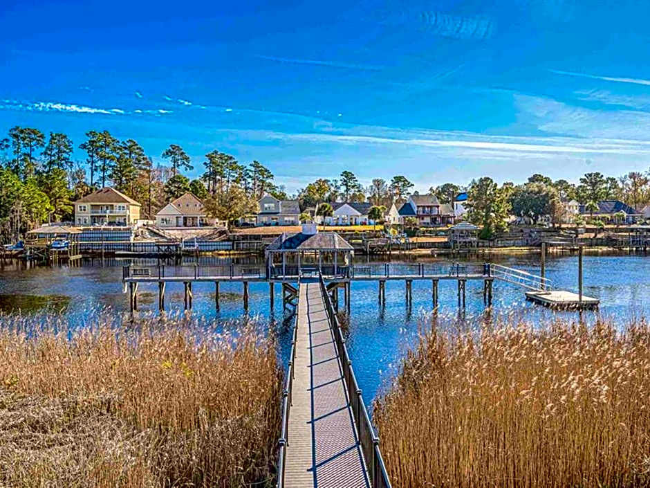 Myrtle Beach Waterway Getaway