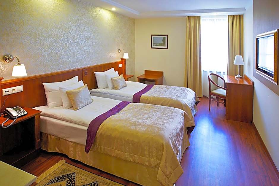 Gold Hotel Budapest