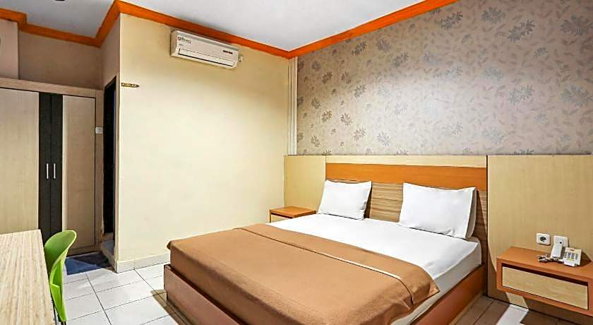Collection O 93163 Hotel Grand Kartika
