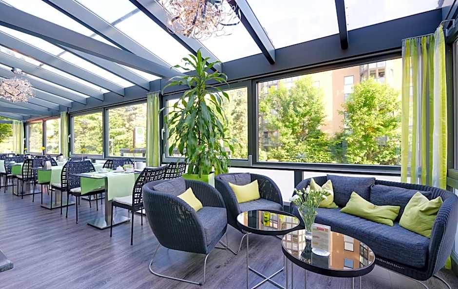 Novina Hotel Tillypark