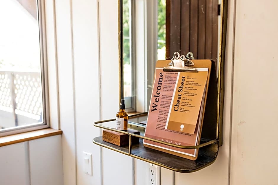 The Shoreline Tofino