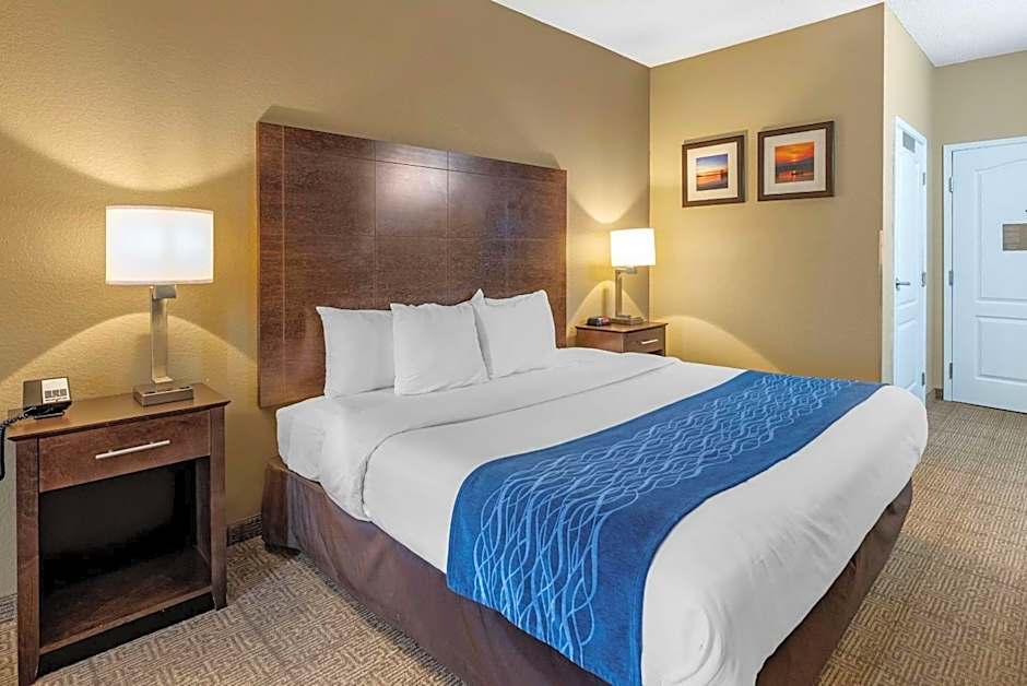 Comfort Inn & Suites Bryant - Benton