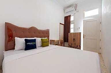 Urbanview Hotel De Breeze Kemang Jakarta by RedDoorz