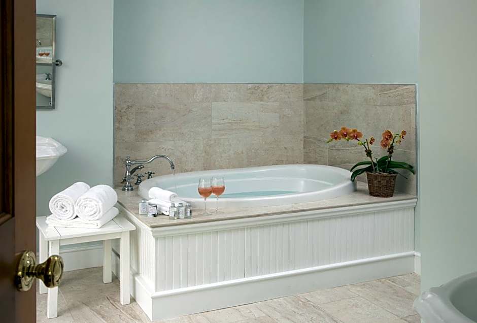 Shelter Island House