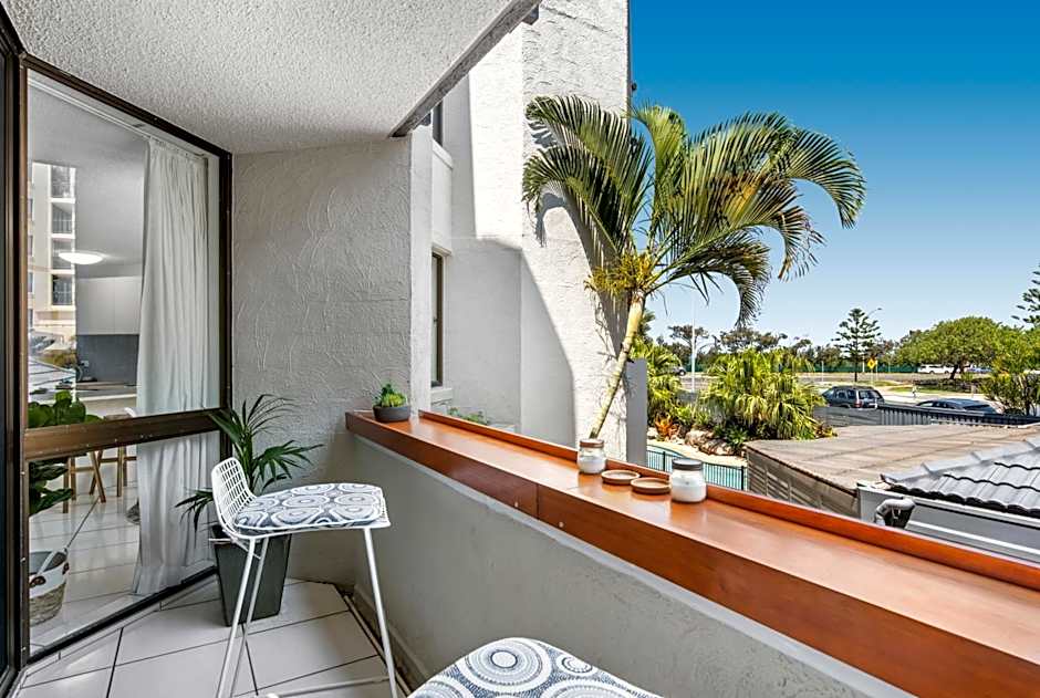 Mylos Holiday Apartments