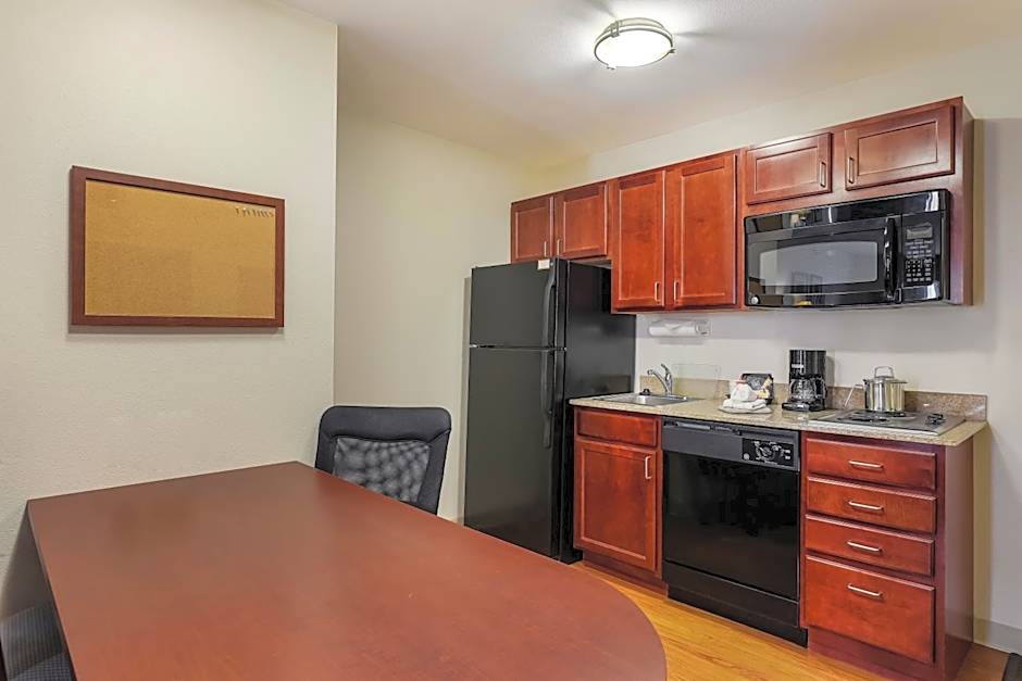 MainStay Suites Fitchburg - Madison