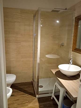 Standard King Room with Shared Bathroom