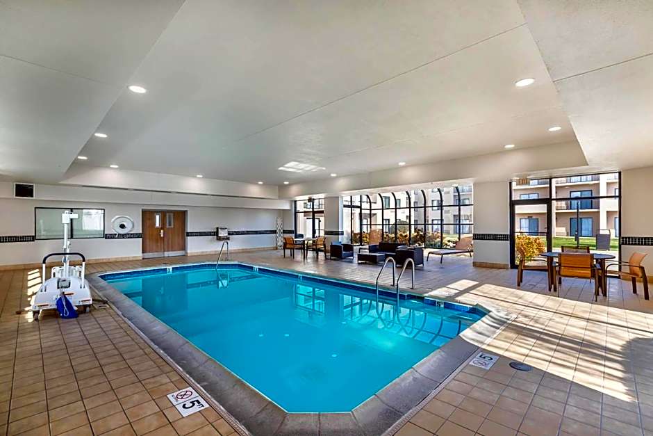 Comfort Inn & Suites Arlington Heights - Buffalo Grove