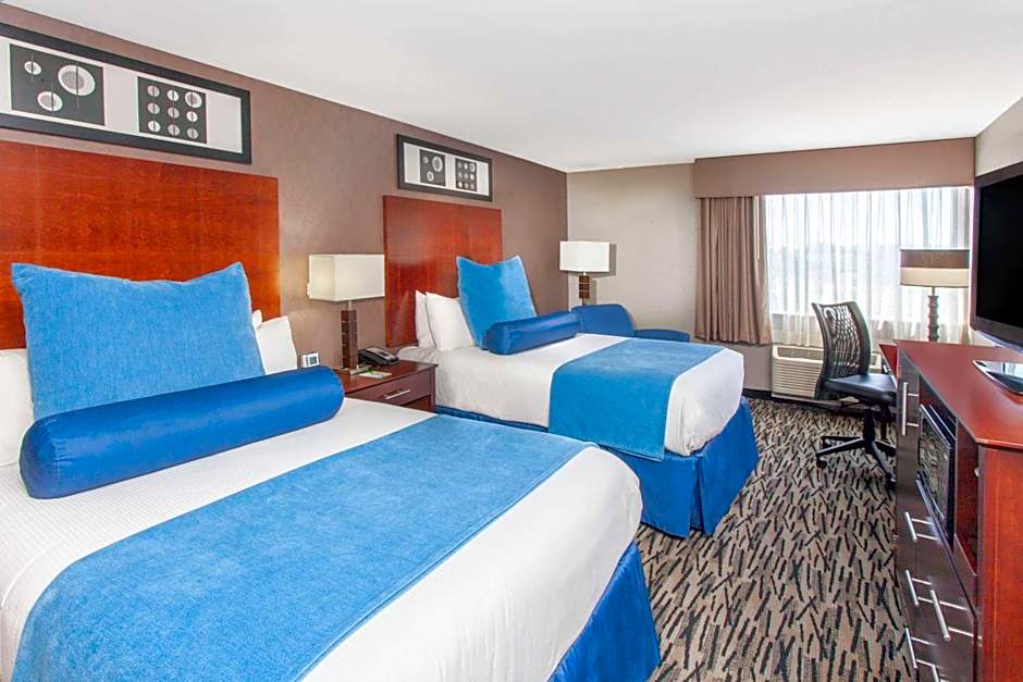 Wyndham Garden Elk Grove Village / O'Hare