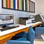 Holiday Inn Express And Suites Jersey City - Holland Tunnel By IHG