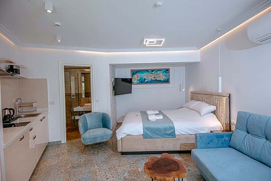 Lazar Lux Suites - Ammoudara