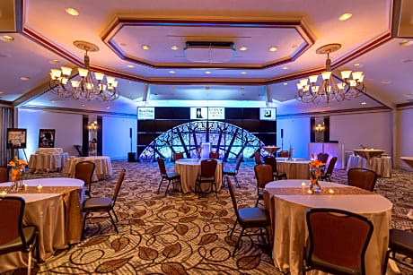 SureStay Plus Hotel by Best Western Lehigh Valley