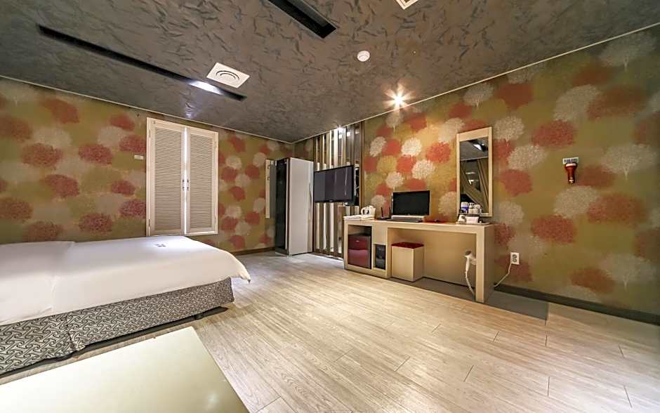 Potato Motel