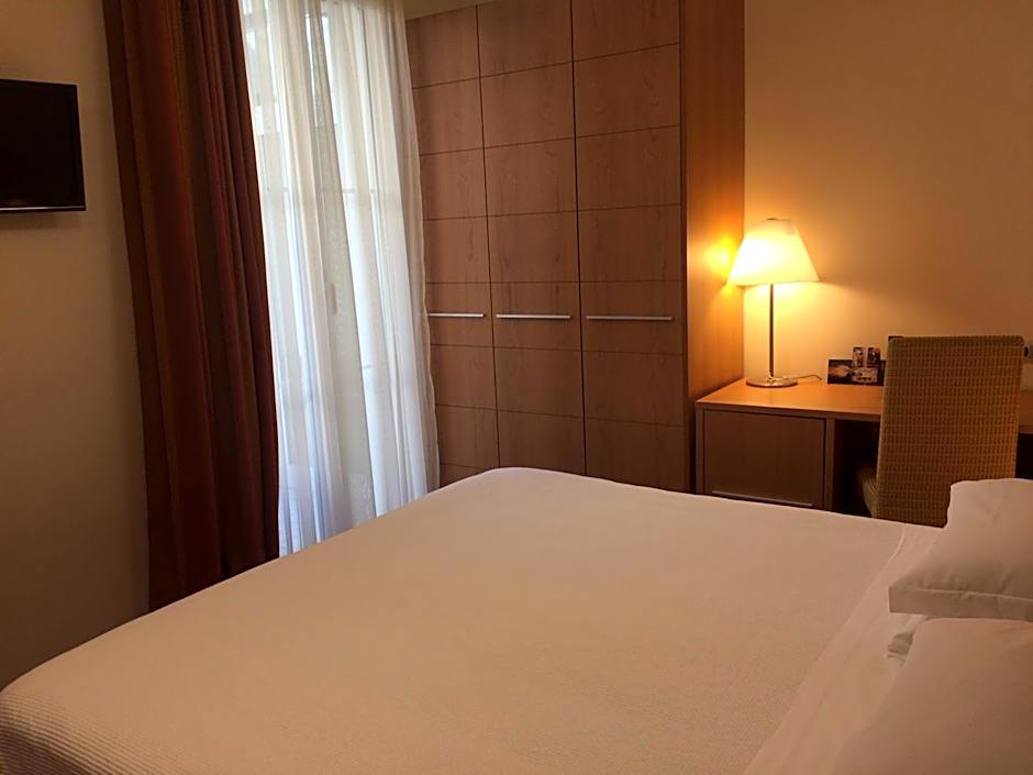 Accademia Hotel