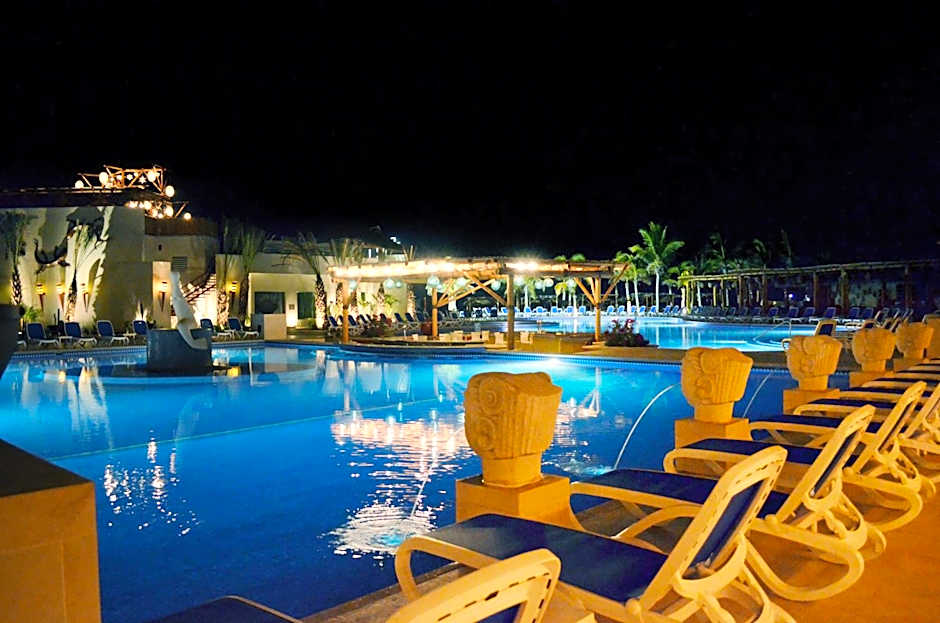 Grand Decameron Los Cabos, A Trademark All Inclusive Resort