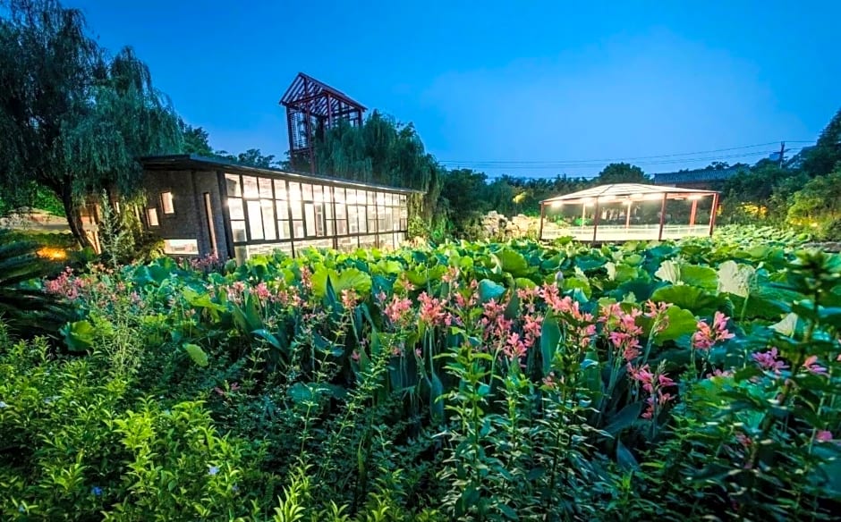 Yi Su Li Courtyard in the City – Chengdu, IL