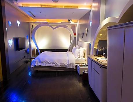 Platinum Suite
