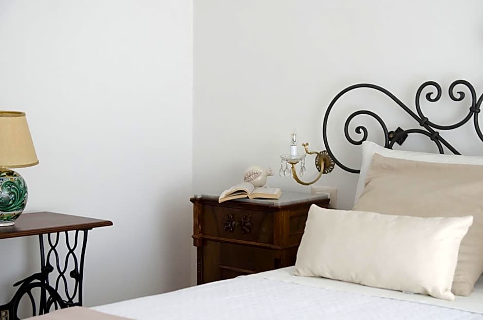Cathedral View Apartment Noto, Historic Center, Steps from Duomo