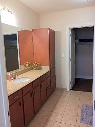Amazing Condos Beautiful View 2 Blocks To French Quarter, Small Rooftop Pool, Gym, Seanger Theater, Super Dome, And Bourbon St