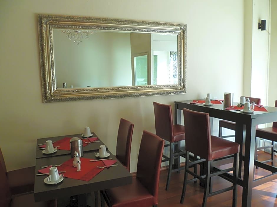 Hotel Mondial