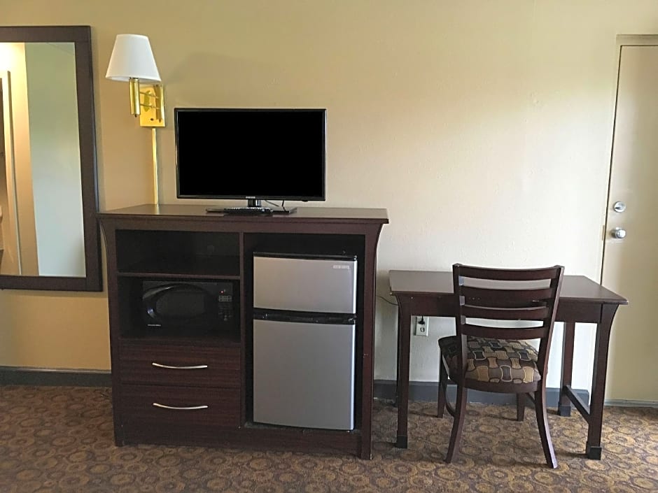 Americas Best Value Inn & Suites Greenwood