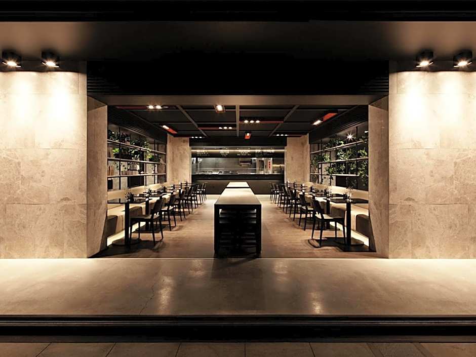 Little National Hotel