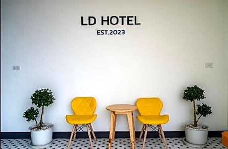 แอ่ว-ดีLD Hotel&Residences