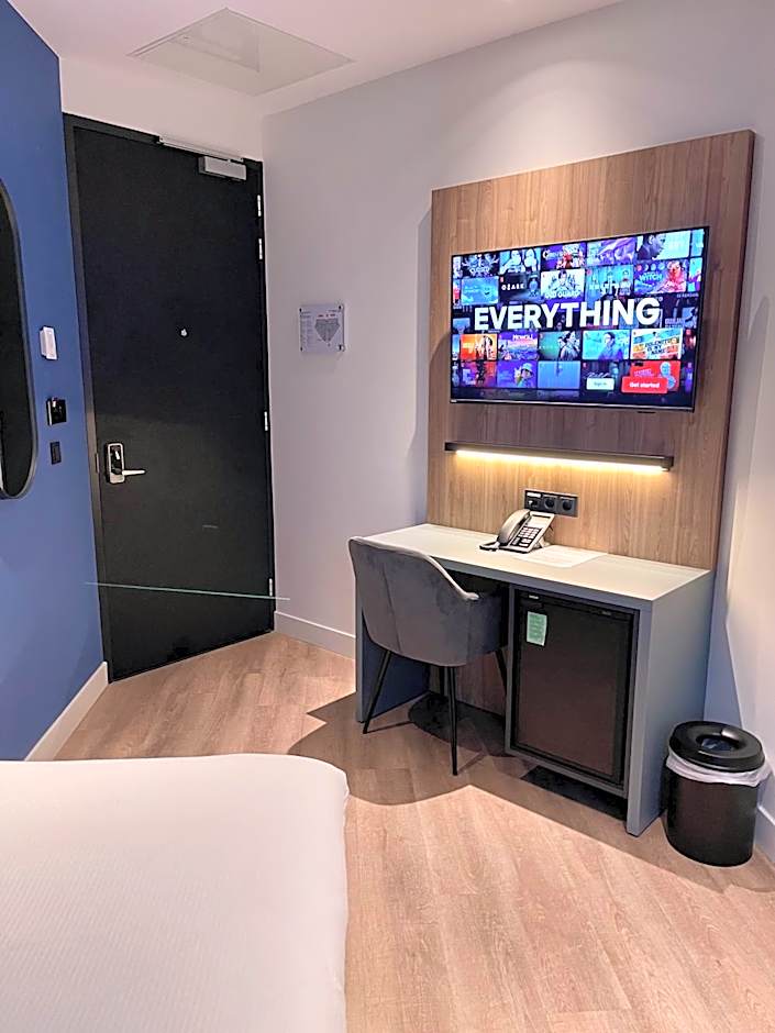 OZO Hotels Antares Airport