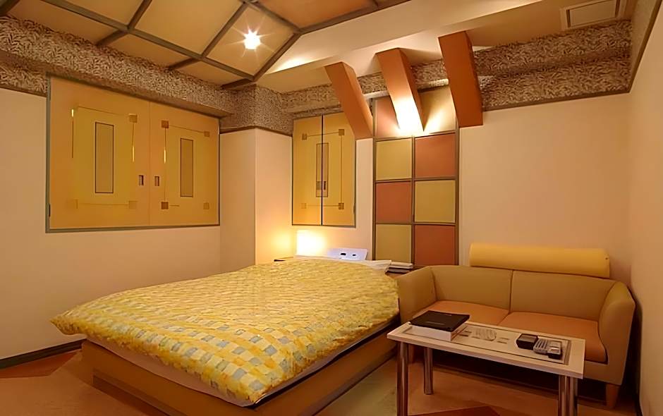 Shonan Sirene (Adult Only)