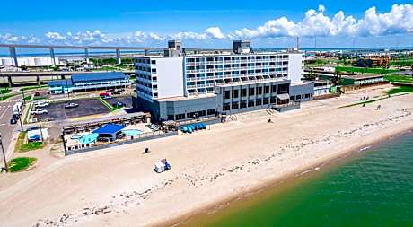 DoubleTree by Hilton Corpus Christi Beachfront