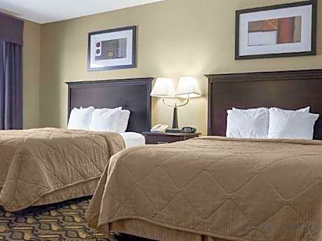 2 Queen Beds, Efficiency, Suite, Nonsmoking