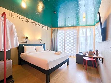 Superior Queen Room with Sofa Bed