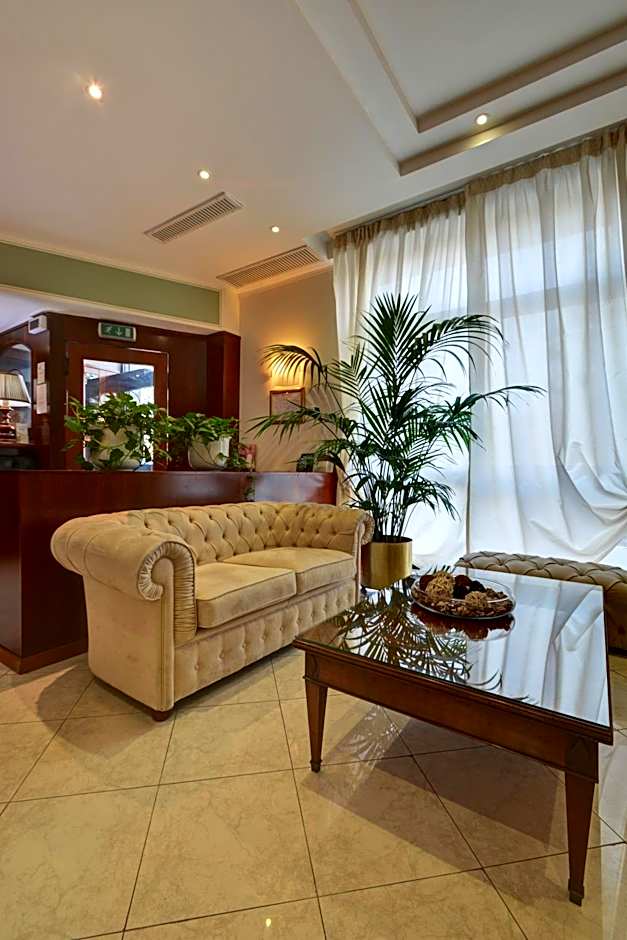 Astor Hotel