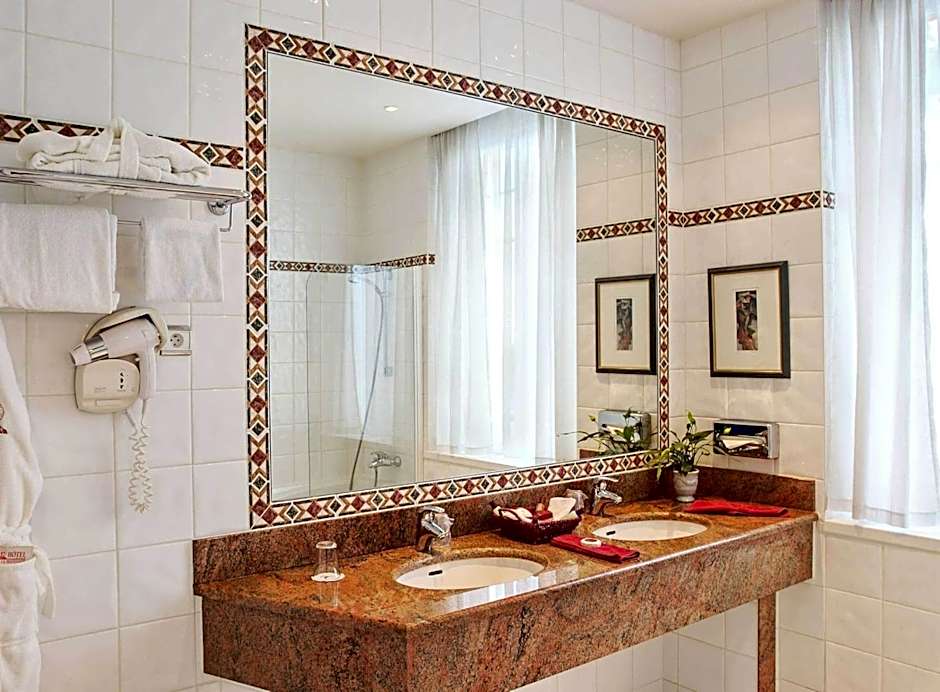 Hotel De La Matelote