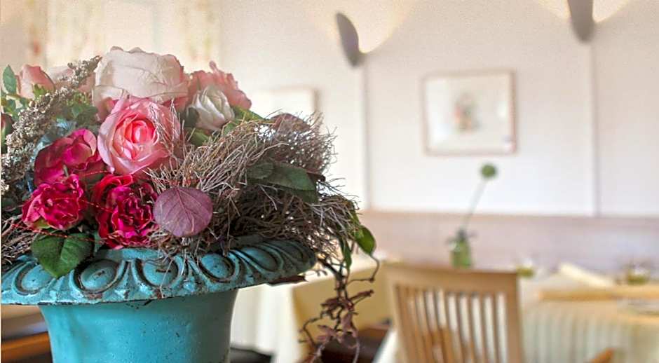 Rotes Ross Marktbergel