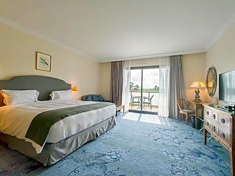 Junior Suite with Balcony