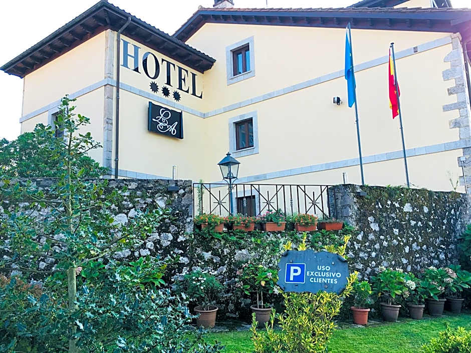 Hotel-Apartamentos La Arquera