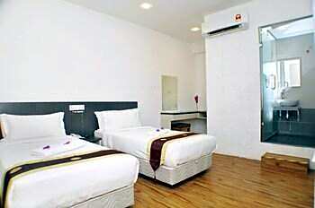 Promenade Service Apartment