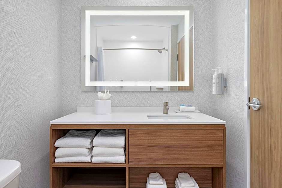 Home2 Suites by Hilton Dallas I-30 Cockrell Hill