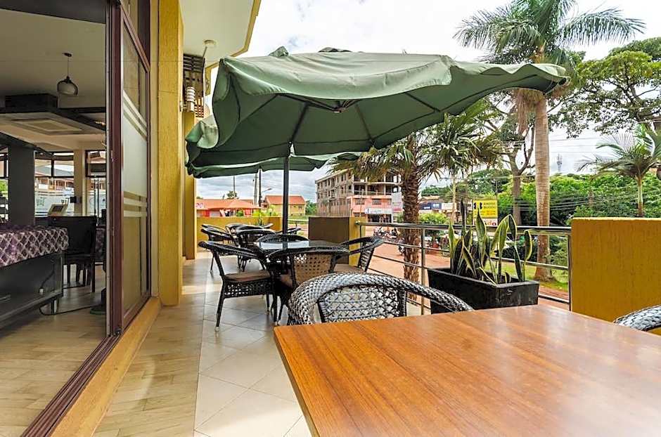 Hillside Plaza Hotel