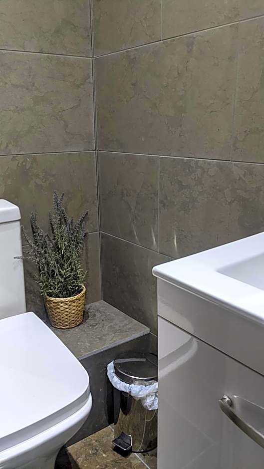 Relax Inn Guest House