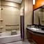 La Quinta Inn & Suites by Wyndham Harrisburg-Hershey
