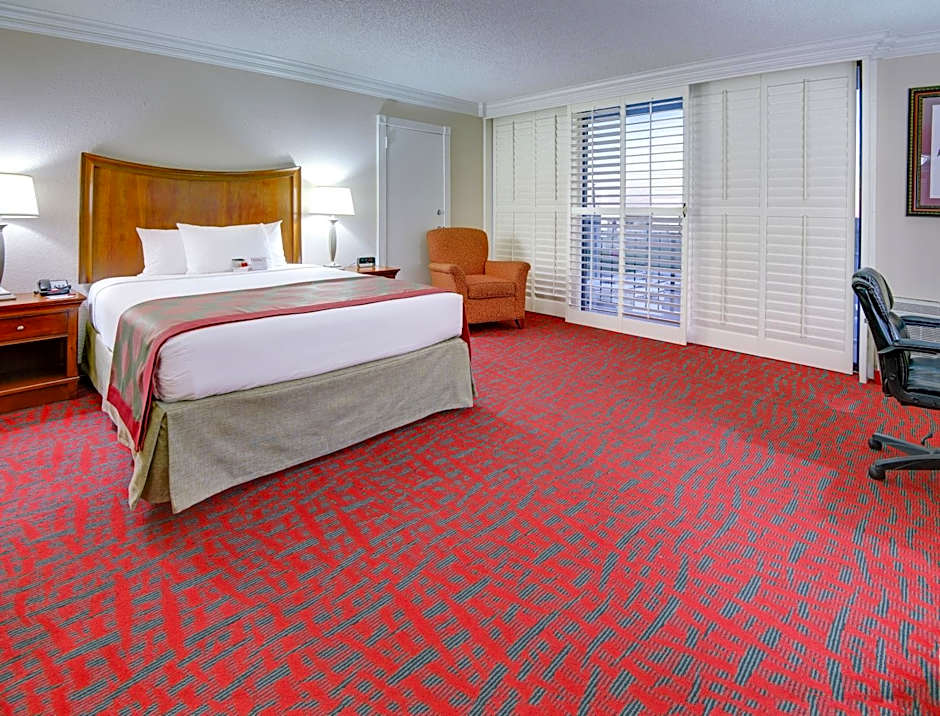 Ramada by Wyndham Metairie New Orleans Airport