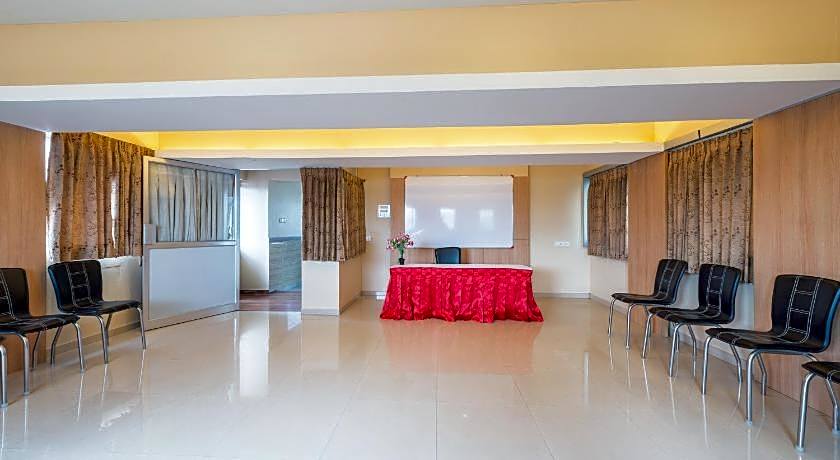 Treebo Trend Ess Grande