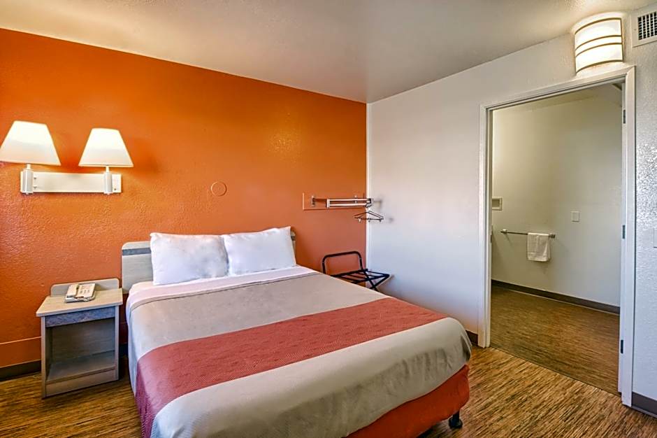 Motel 6-Pendleton, OR