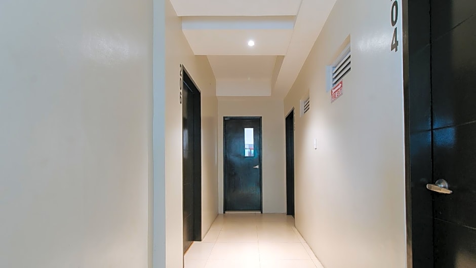 RedDoorz @ Golite Old Albay