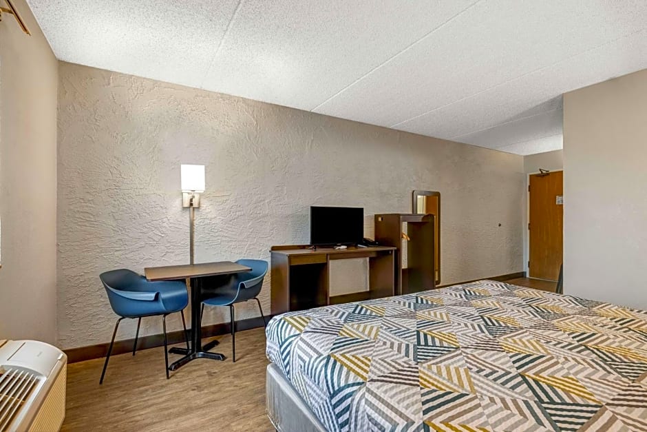 Motel 6 Elk Grove Village - O'Hare