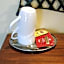 Aurelia Garden Gold B&B
