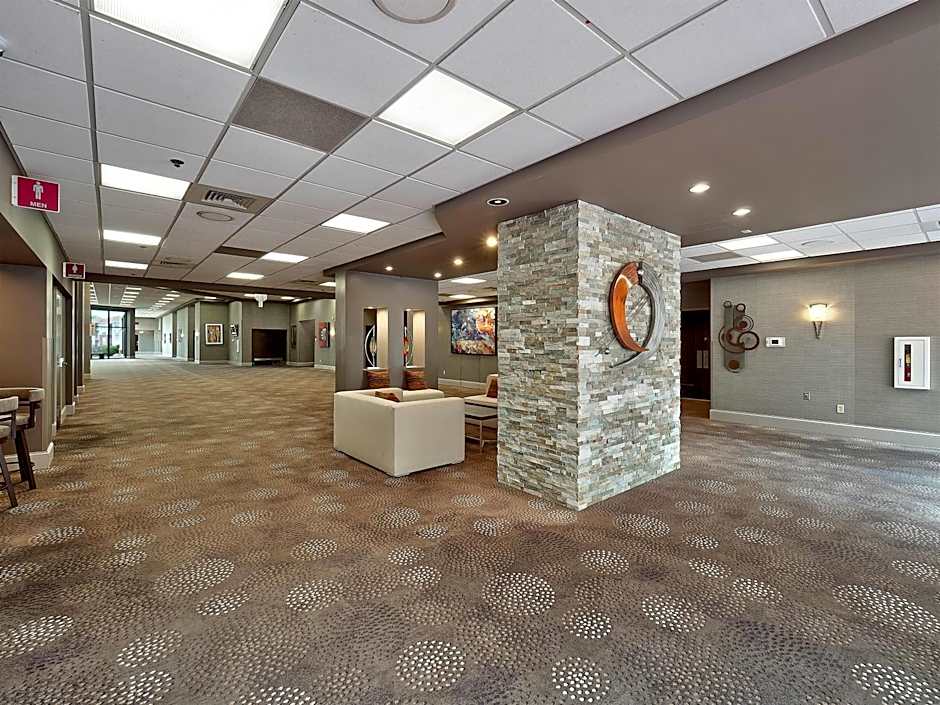DoubleTree By Hilton Hotel Bloomington